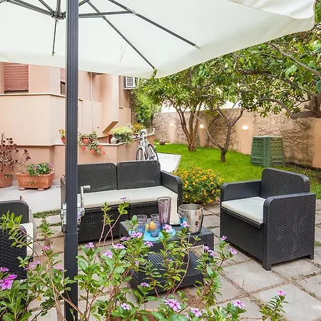 Bed and Breakfast La Tuia E Il Tasso Κάλιαρι